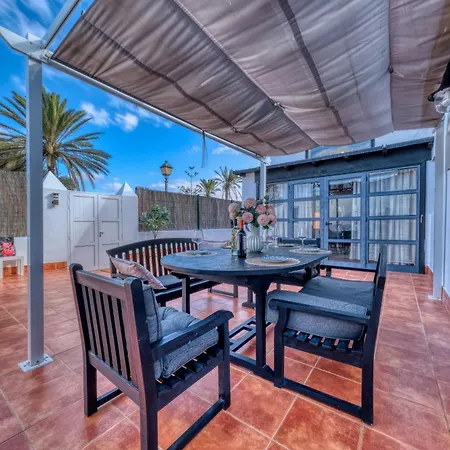 Playa Blanca Home Holiday home